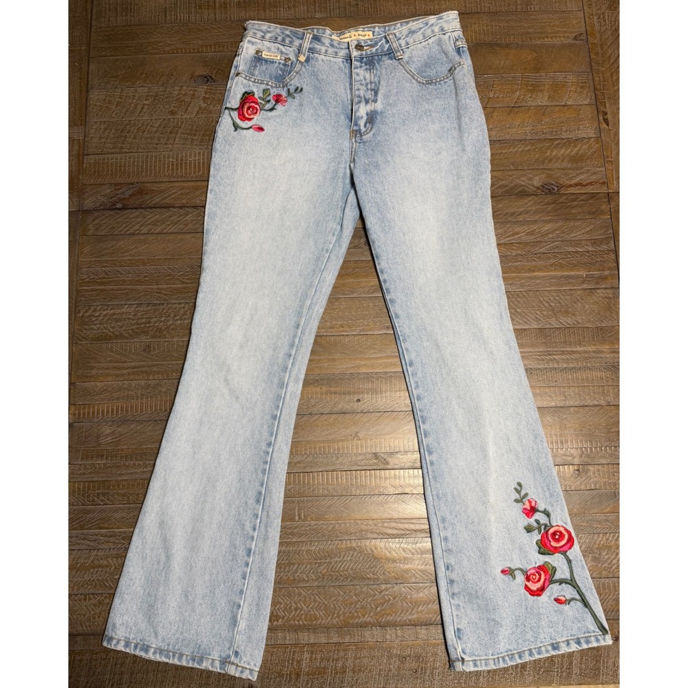 Zana-Di Flare Jeans 7 Light Blue Good Rose Floral Embroidered Vintage Preloved